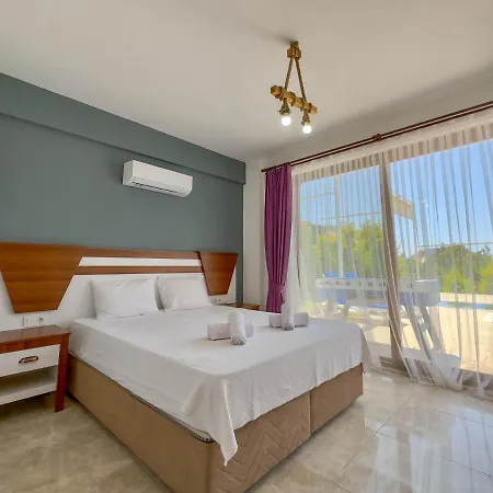 Star Villa, Oezel Havuzlu, Βίλα Φετιγιέ