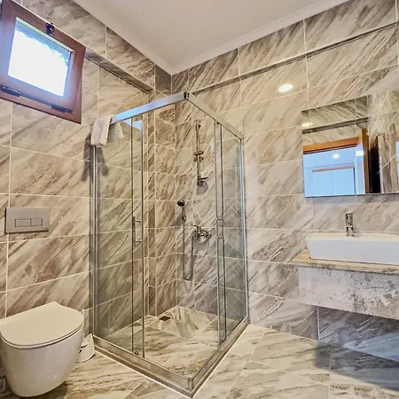 Star Villa, Oezel Havuzlu, Βίλα *